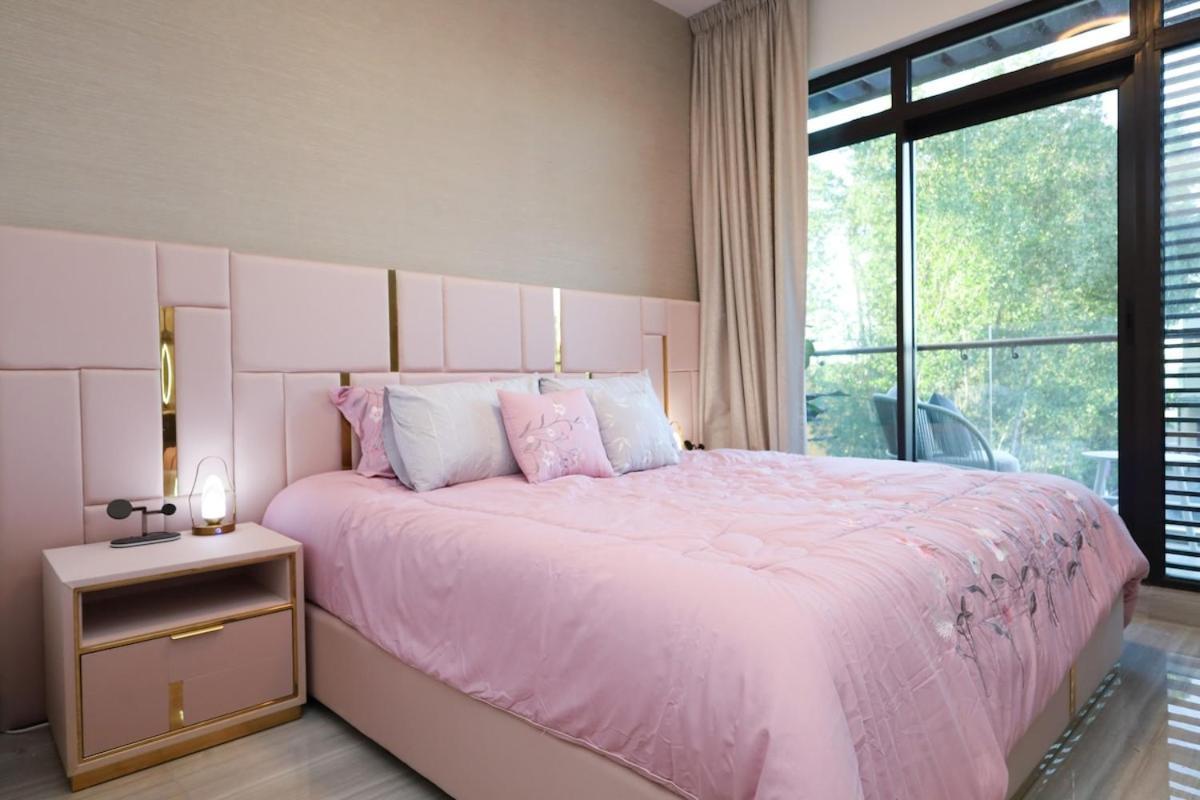 Stunning 4 Bed Villa, Private Pool, Damac Hills Dubai Exterior photo
